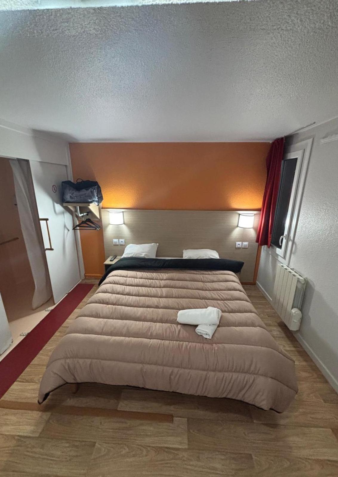 Classic Hotel - Fontenay-Tresigny Ngoại thất bức ảnh